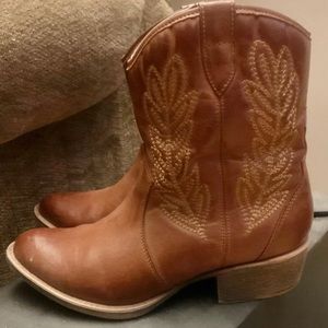 Coconuts by Matisse Cowboy/Western Boots